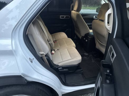 Used 2021 Ford Explorer 4WD image 15