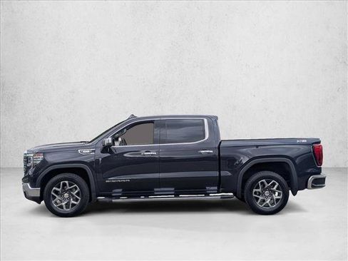 Used 2023 GMC Sierra 1500 SLT w/ SLT Premium Package AWD/4WD image 8