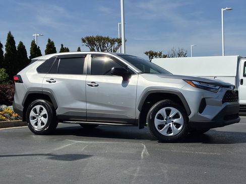 Used 2024 Toyota RAV4 LE image 3