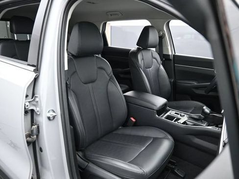 Used 2025 Kia Sorento S FWD image 31
