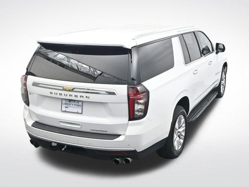 Used 2023 Chevrolet Suburban Premier image 29