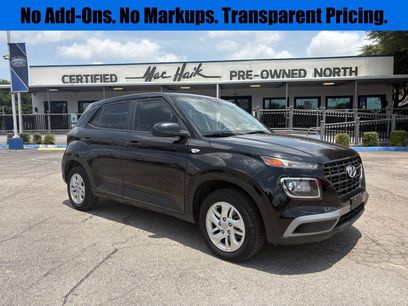 Used 2022 Hyundai Venue SE w/ Cargo Package
