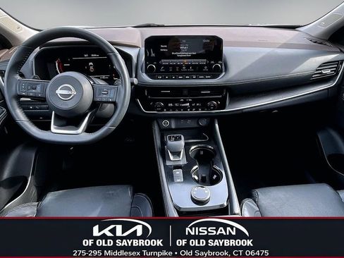 Used 2023 Nissan Rogue Platinum w/ Platinum Premium Package image 7