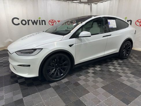 Used 2022 Tesla Model X image 4