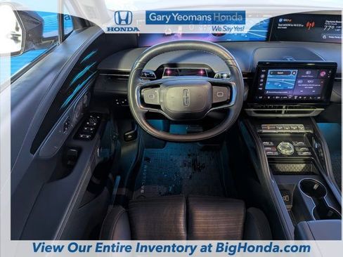 Used 2024 Lincoln Nautilus Reserve w/ Equipment Group 203A AWD/4WD image 16