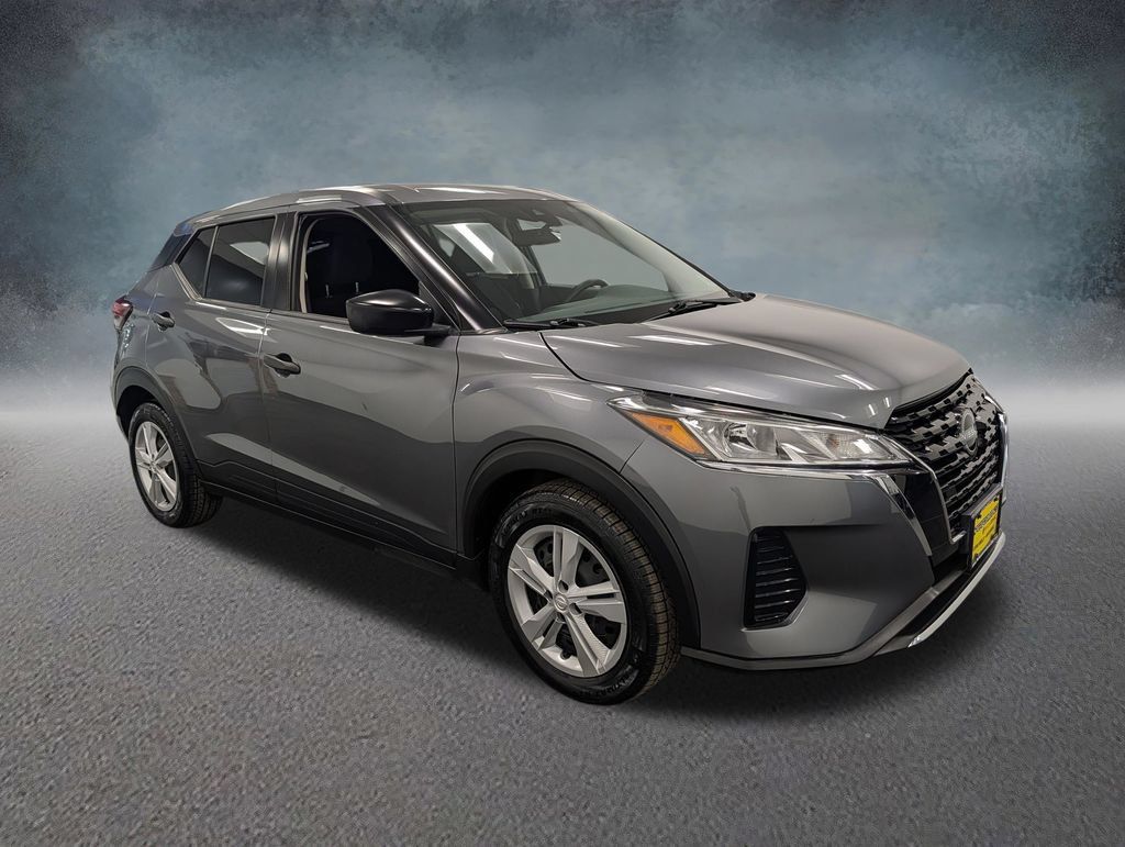 Used 2024 Nissan Kicks S FWD image 3