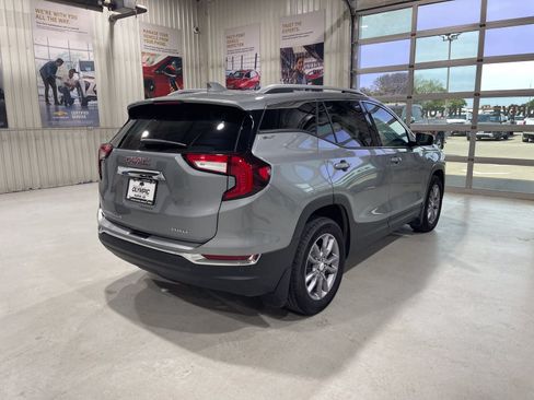 Used 2023 GMC Terrain SLT w/ Infotainment Package II AWD/4WD image 7