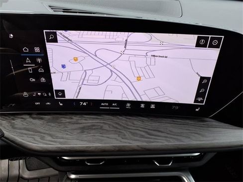 Used 2025 Audi Q5 Premium w/ Convenience Package image 23