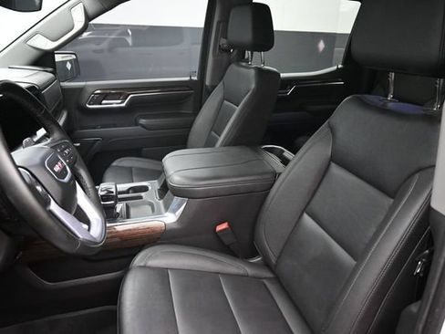 Used 2024 GMC Sierra 1500 Elevation w/ Elevation Premium Package AWD/4WD image 13
