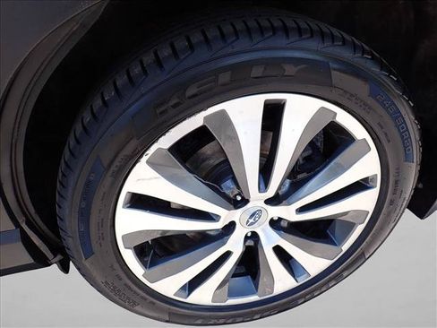 Used 2019 Subaru Ascent Premium AWD/4WD image 7