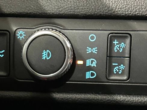 Used 2022 Ford Explorer Limited w/ Equipment Group 301A AWD/4WD image 80