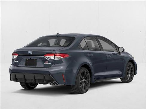 New 2026 Toyota Corolla SE image 2