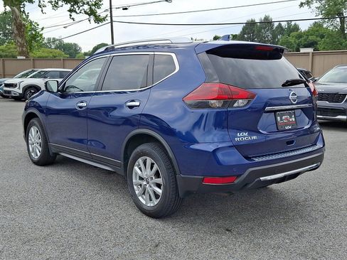 Used 2019 Nissan Rogue SV AWD/4WD image 7