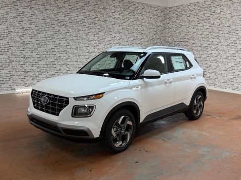 New 2026 Hyundai Venue SEL FWD image 3