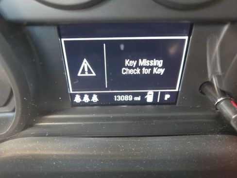 Used 2025 Chevrolet Silverado 1500 Custom image 10