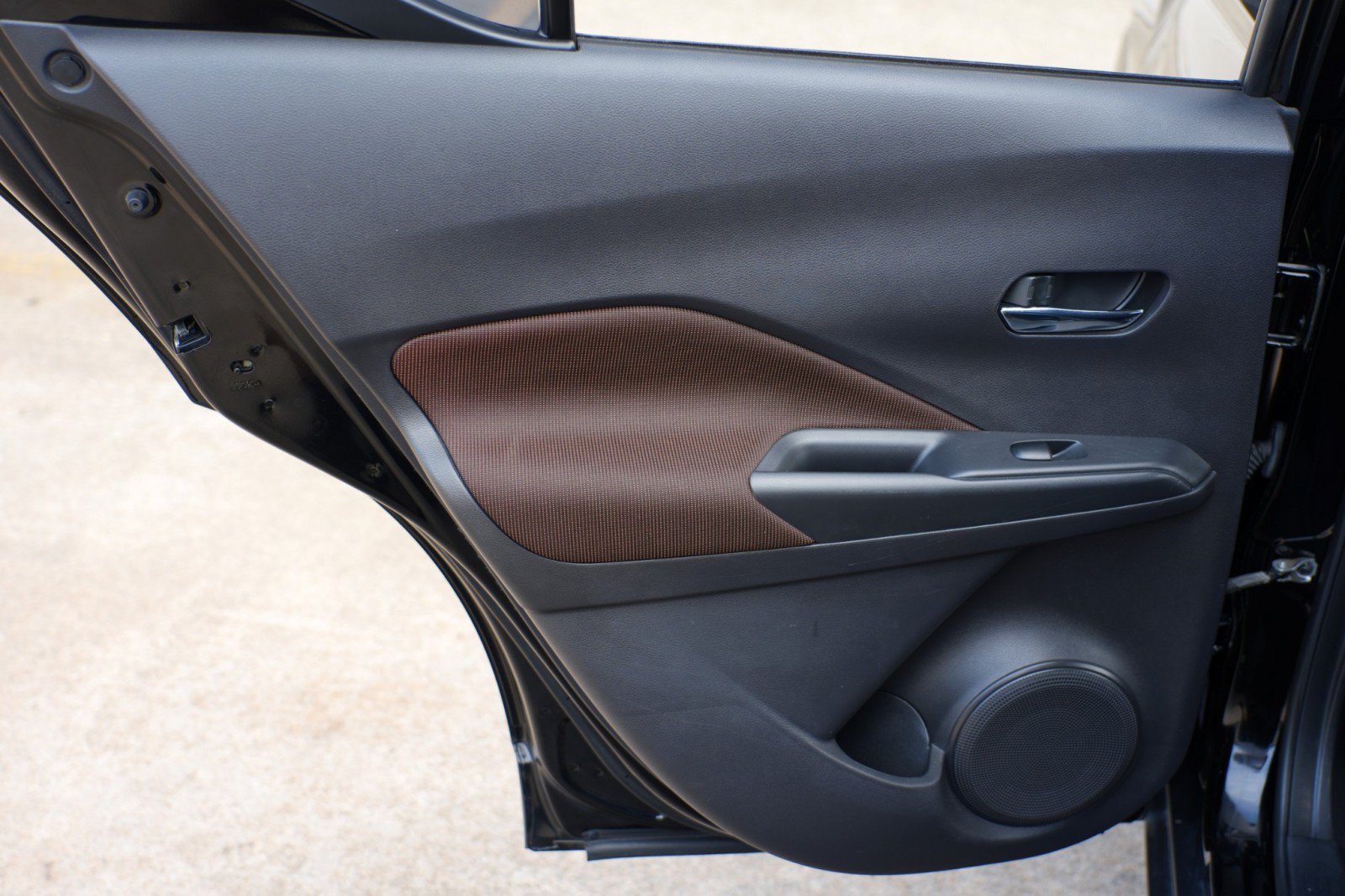 Used 2020 Nissan Kicks SR FWD image 34
