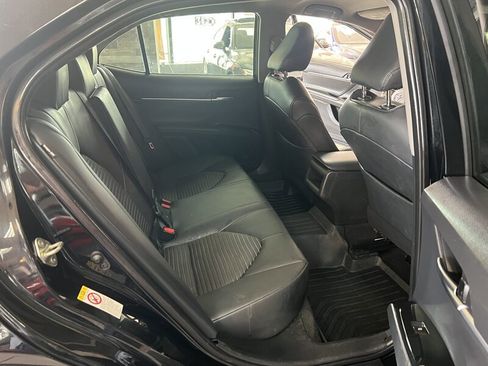 Used 2019 Toyota Camry SE FWD image 20