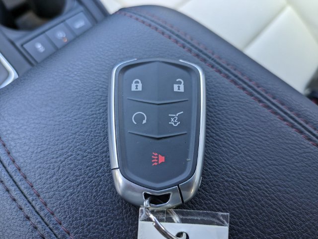 Used 2019 Cadillac XT4 Sport FWD image 33