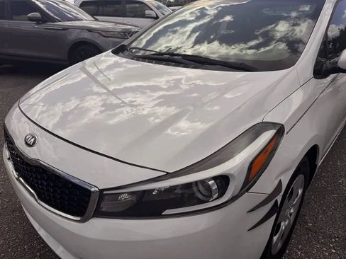Used 2017 Kia Forte LX FWD image 9