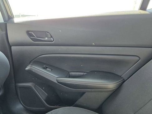 Used 2024 Nissan Altima 2.5 SV image 12