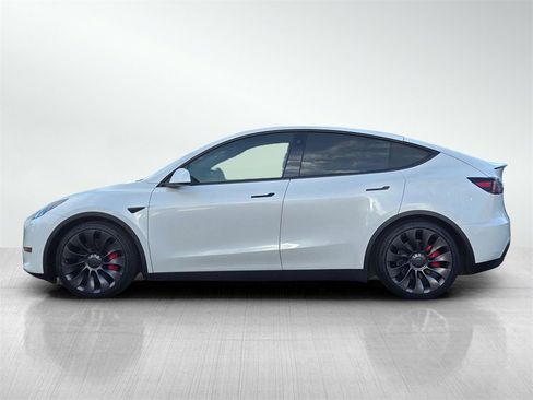 Used 2021 Tesla Model Y Performance image 7