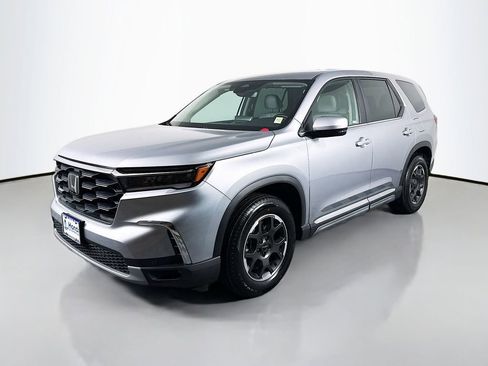 Certified 2024 Honda Pilot EX-L image 3