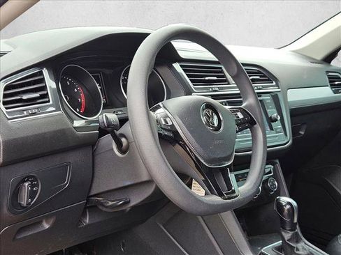 Used 2018 Volkswagen Tiguan S w/ 3rd Row Seat Package image 9