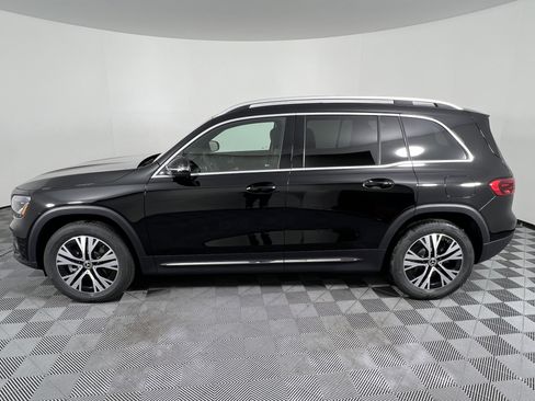 Used 2026 Mercedes-Benz GLB 250 4MATIC image 9