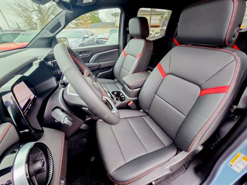 Used 2026 Chevrolet Colorado Z71 w/ Technology Package image 27