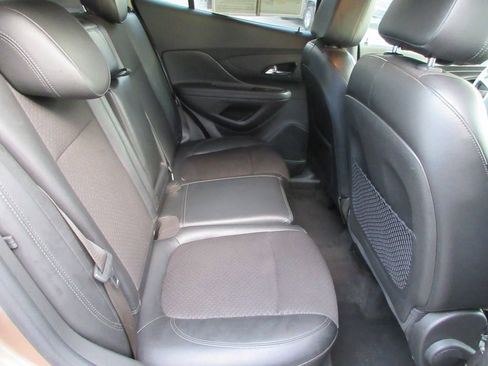 Used 2019 Buick Encore Preferred AWD/4WD image 18