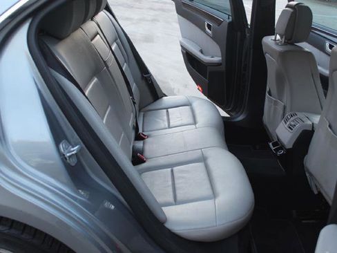 Used 2010 Mercedes-Benz E 350 Sedan image 8