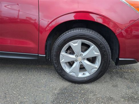Used 2015 Subaru Forester 2.5i Premium image 9