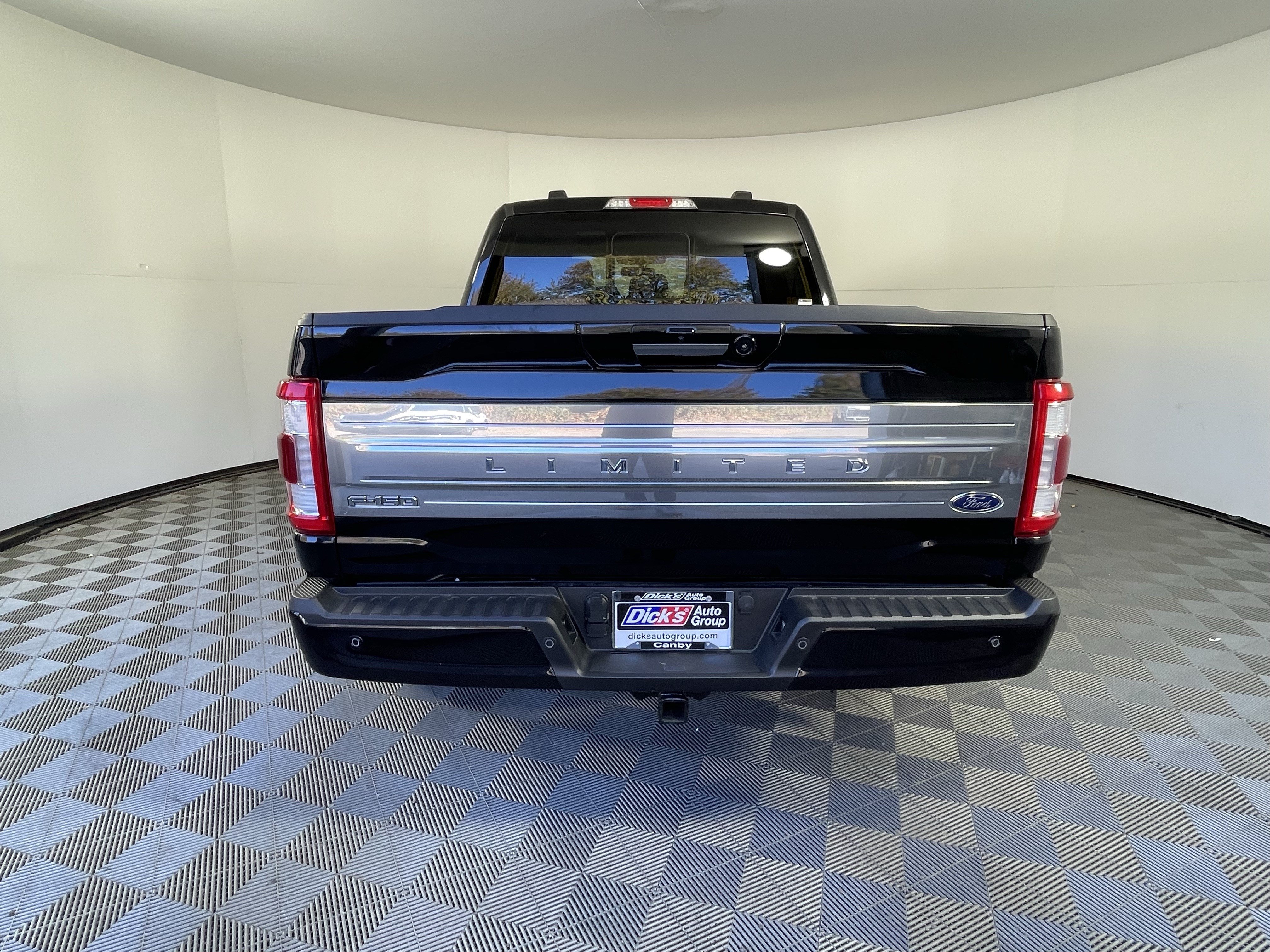 Used 2023 Ford F150 4x4 SuperCrew Hybrid image 4