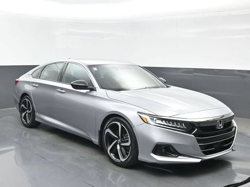 Used 2022 Honda Accord Sport image 8