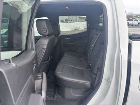 Used 2023 Chevrolet Colorado LT w/ LT Convenience Package III image 10