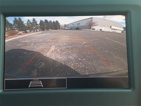 Used 2022 Chevrolet Equinox LT image 22