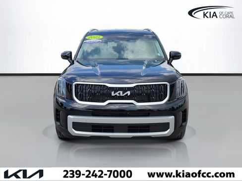 Certified 2025 Kia Telluride EX FWD image 2