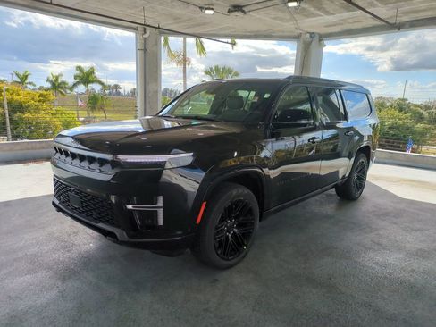 New 2026 Jeep Grand Wagoneer L Limited image 9