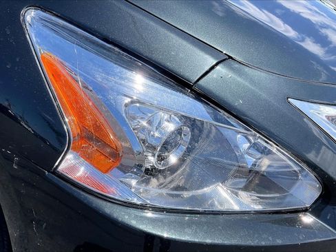 Used 2015 Nissan Altima 2.5 S w/ Power Driver Seat Package FWD image 29