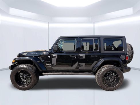 Used 2019 Jeep Wrangler Unlimited Sahara AWD/4WD image 10