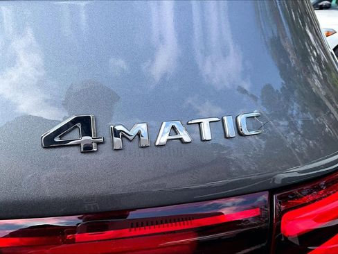 Used 2026 Mercedes-Benz GLB 250 4MATIC image 10