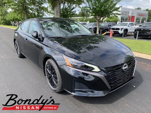 New 2026 Nissan Altima 2.5 SV w/ SV Special Edition Package FWD image 1