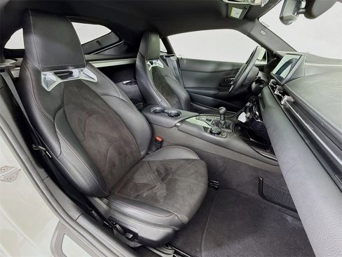 Used 2024 Toyota Supra 3.0 image 25