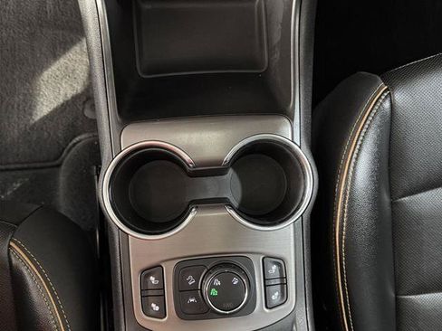 Used 2023 GMC Terrain AT4 w/ Infotainment Package II AWD/4WD image 33