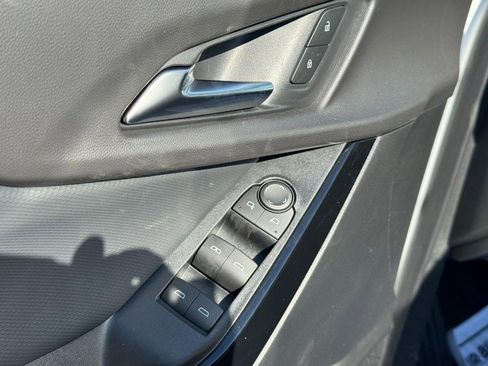 New 2026 Chevrolet Equinox LT w/ Convenience Package II image 29