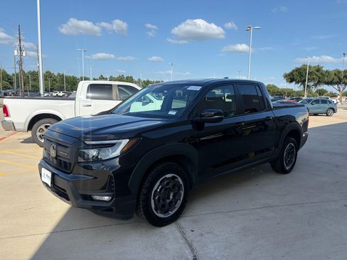 Certified 2024 Honda Ridgeline TrailSport image 4