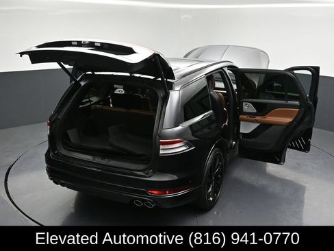 Used 2023 Lincoln Aviator Reserve w/ Equipment Group 201A AWD/4WD image 41