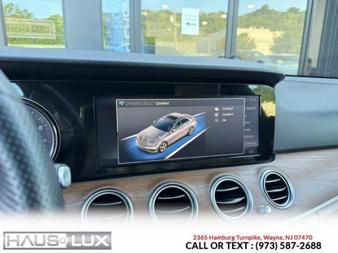 Used 2017 Mercedes-Benz E 300 4MATIC image 37
