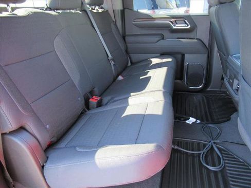 New 2026 Chevrolet Silverado 1500 LT image 32