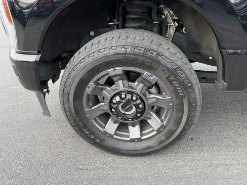 Used 2024 Ford F350 Lariat w/ Lariat Ultimate Package image 14
